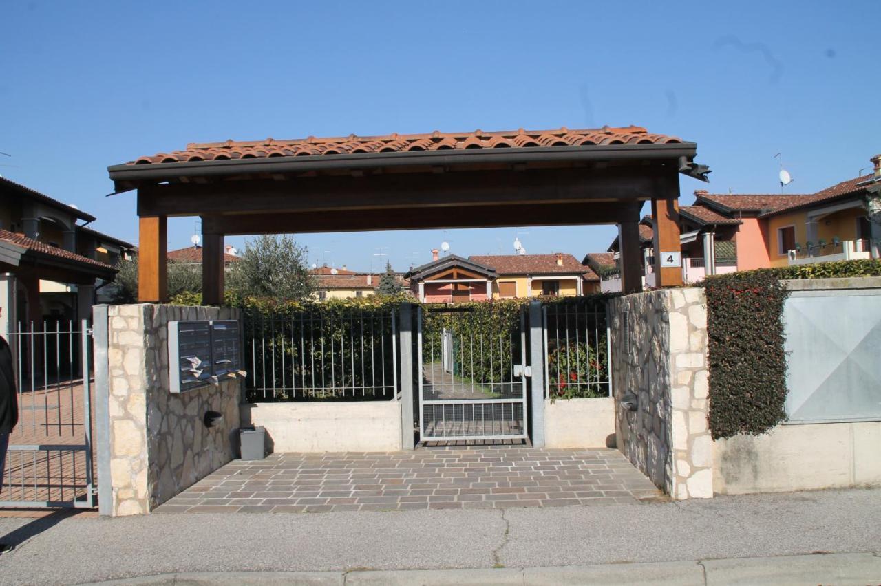 Casa Vacanze Da Riki Appartamento 1 Пескьера-дель-Гарда Экстерьер фото